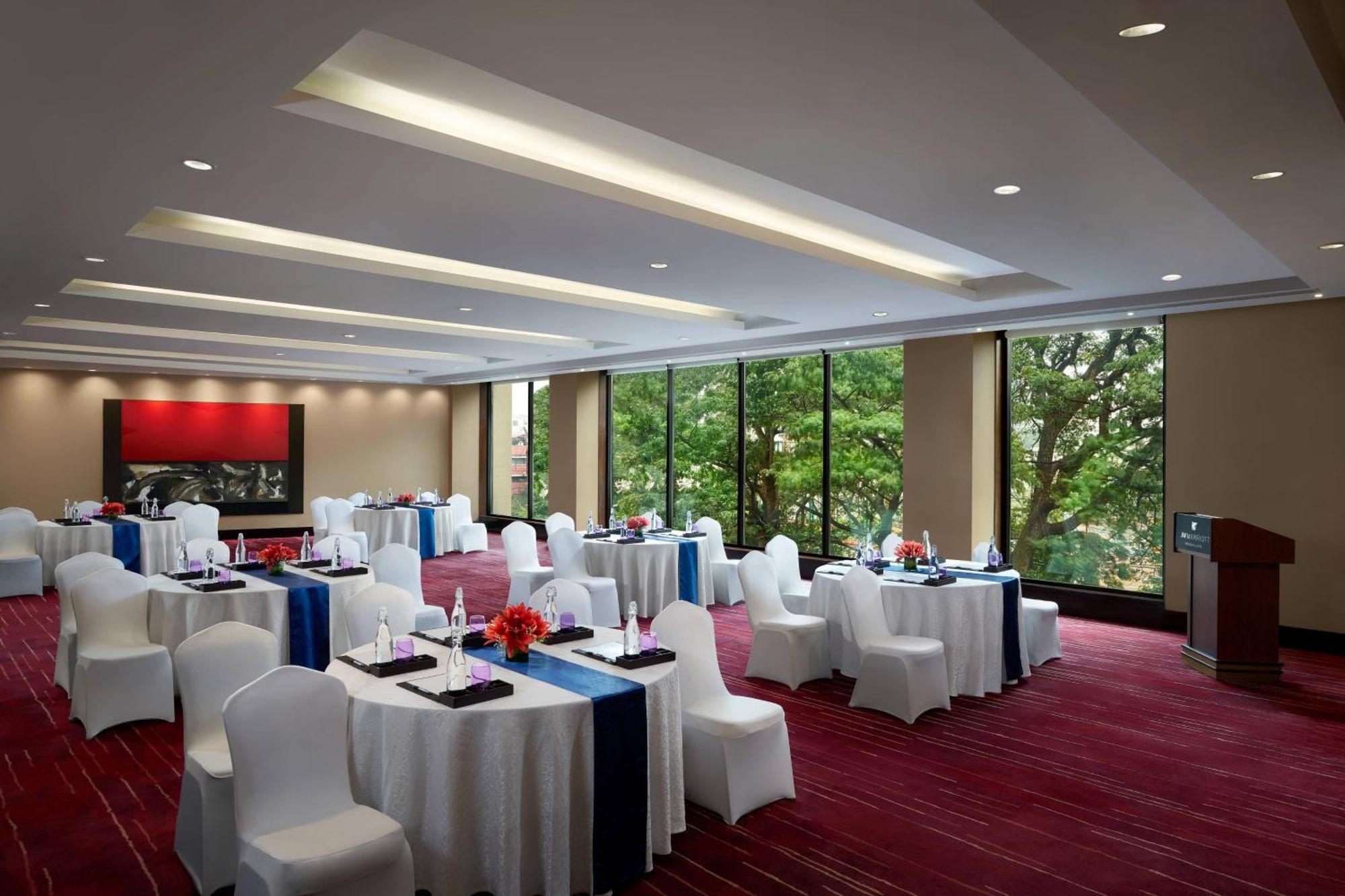 Jw Marriott Hotel Bengaluru Exterior foto